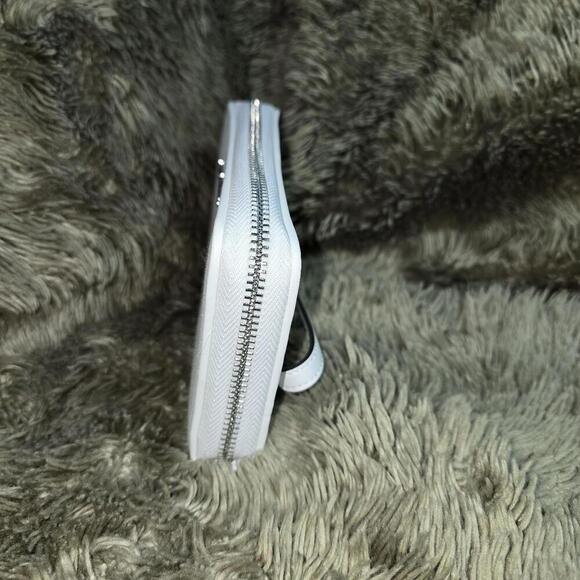 Jet Set Large Washed Denim Smartphone Wristlet - Picture 4 of 6